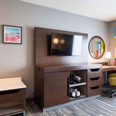 Hampton Inn & Suites Salt Lake City Airport Bagian luar foto