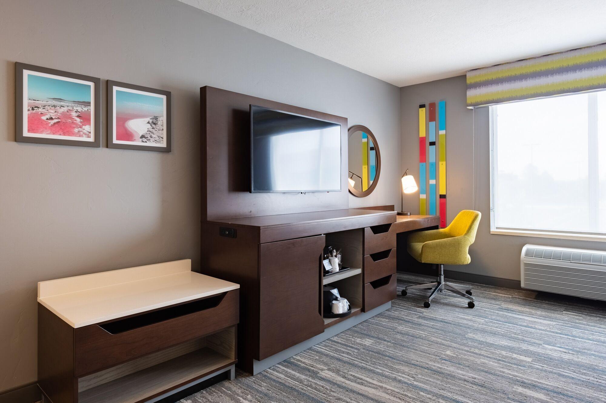 Hampton Inn & Suites Salt Lake City Airport Bagian luar foto