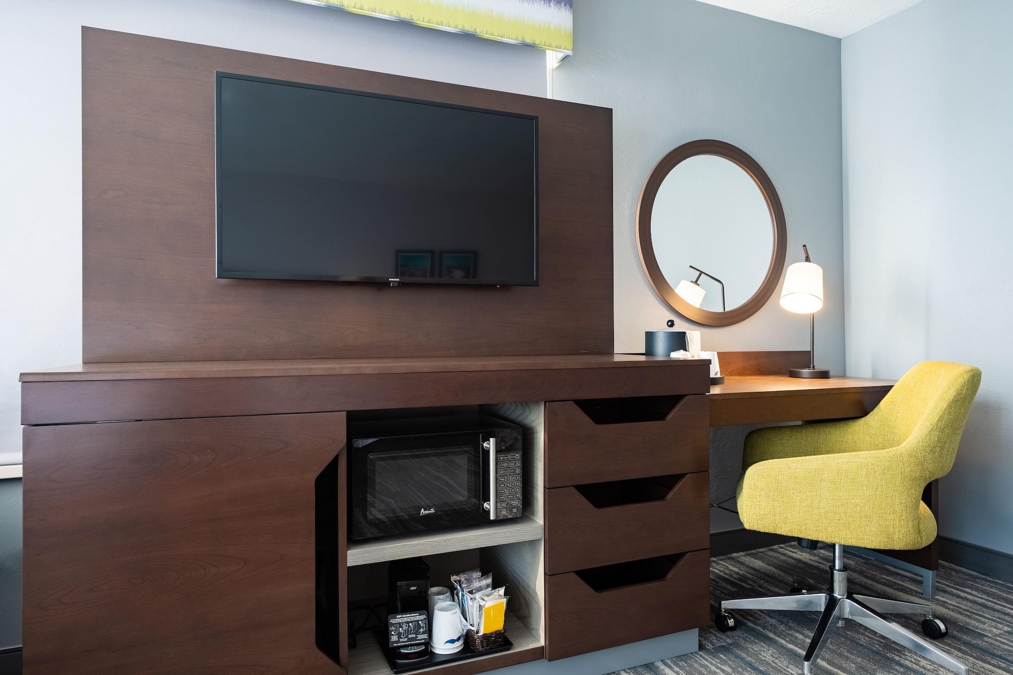 Hampton Inn & Suites Salt Lake City Airport Bagian luar foto