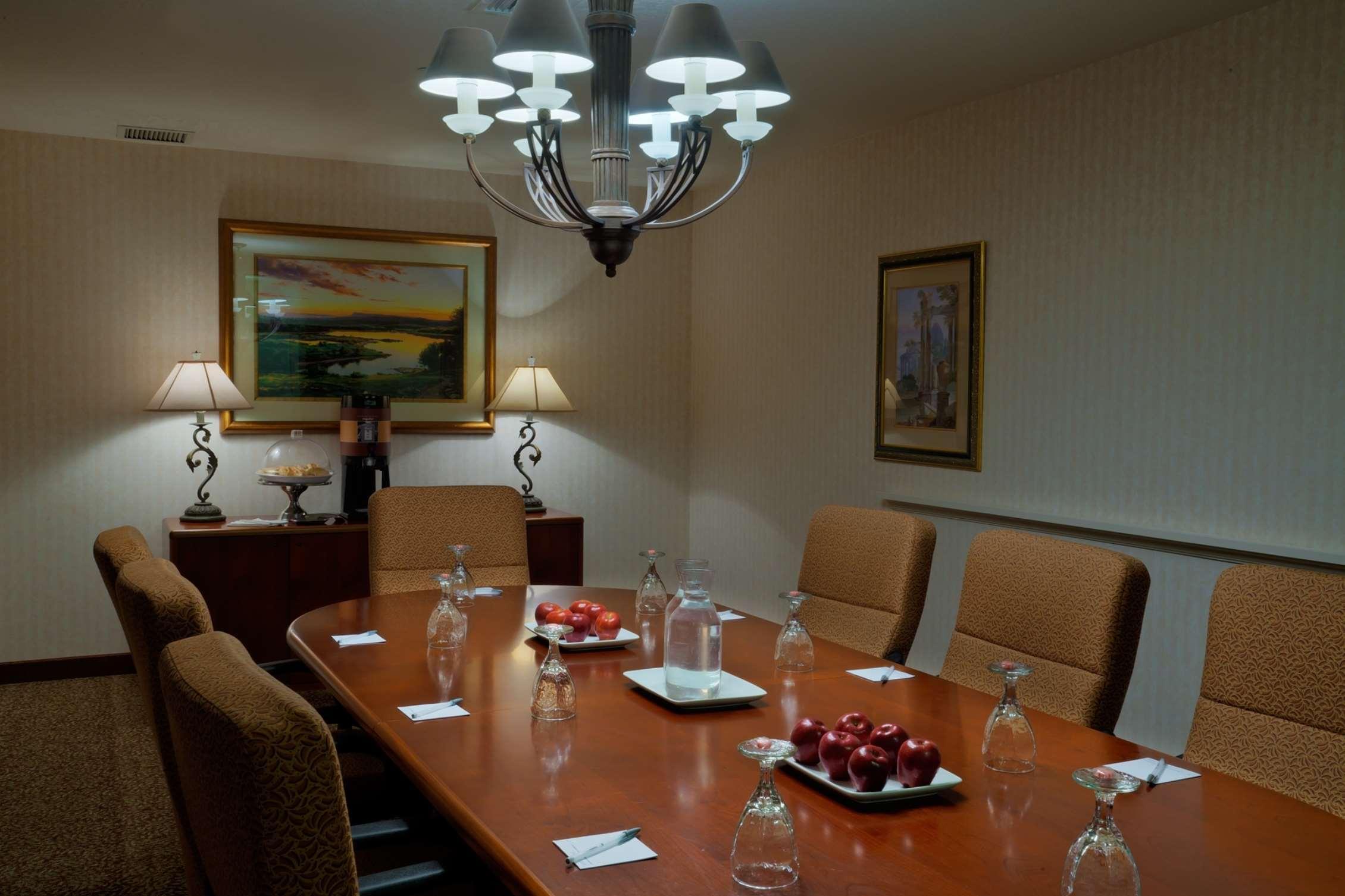 Hampton Inn & Suites Salt Lake City Airport Bagian luar foto