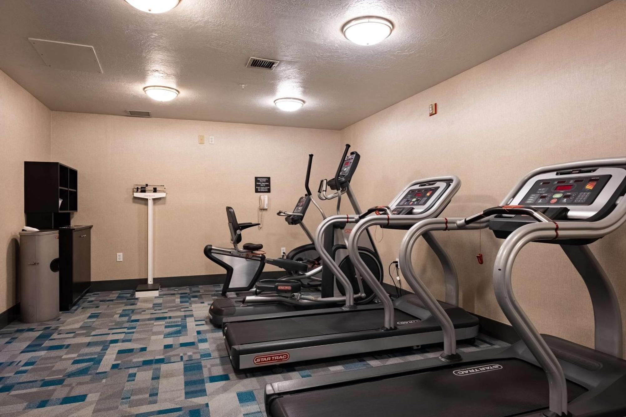 Hampton Inn & Suites Salt Lake City Airport Bagian luar foto
